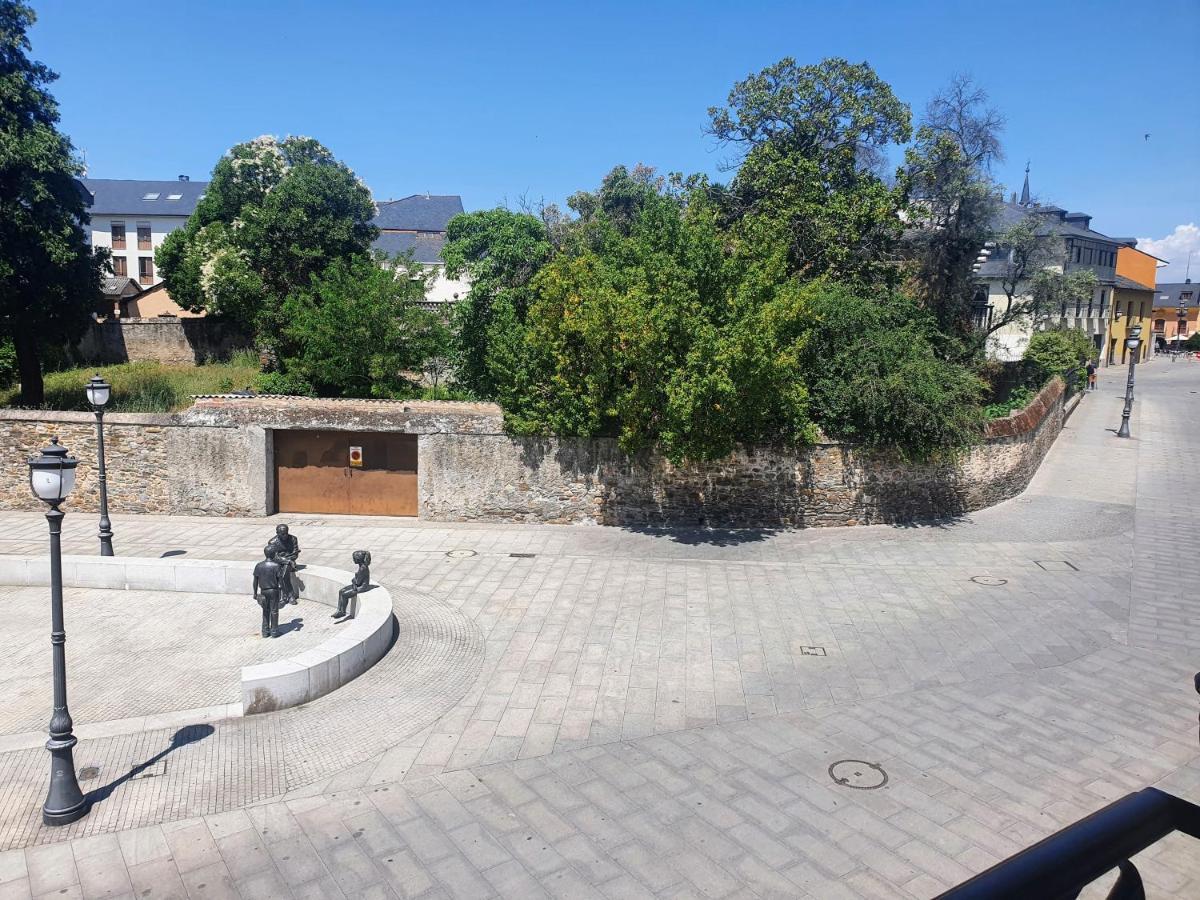Apartamento en el casco antiguo de Ponferrada Exterior foto