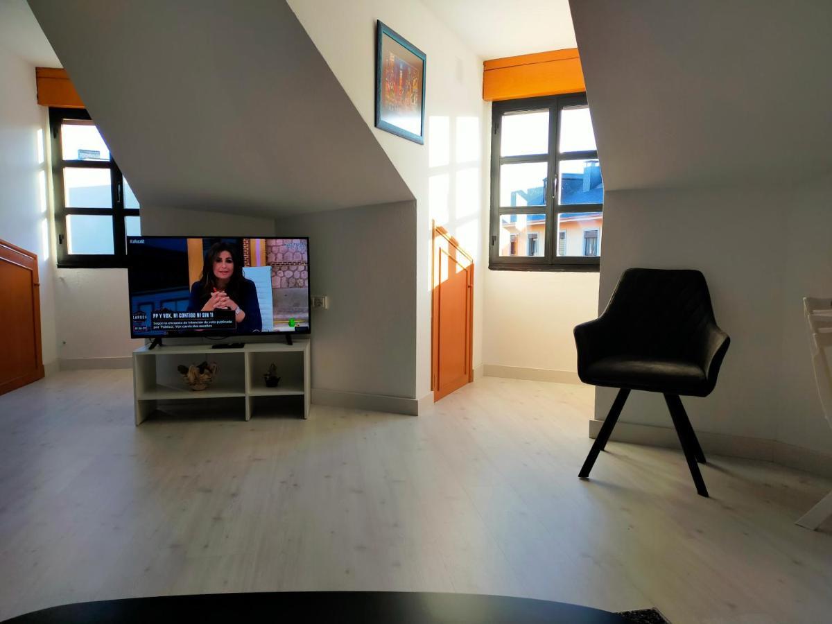 Apartamento en el casco antiguo de Ponferrada Exterior foto